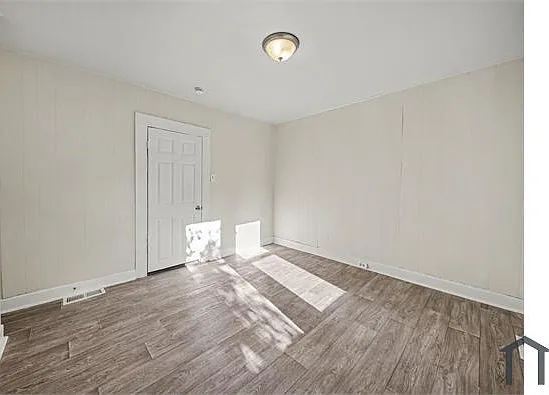 2709 30th St W — Photo 18