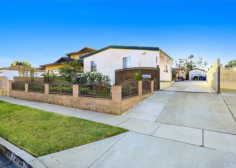 1st image of 2721 Evelyn Ave