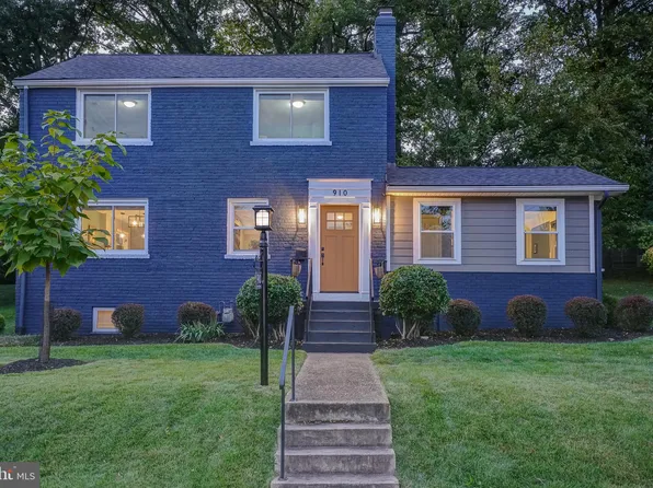 910 Anne St, Takoma Park, MD 20912
