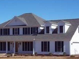 349 Hampton Dr, Stuarts Draft, VA 24477