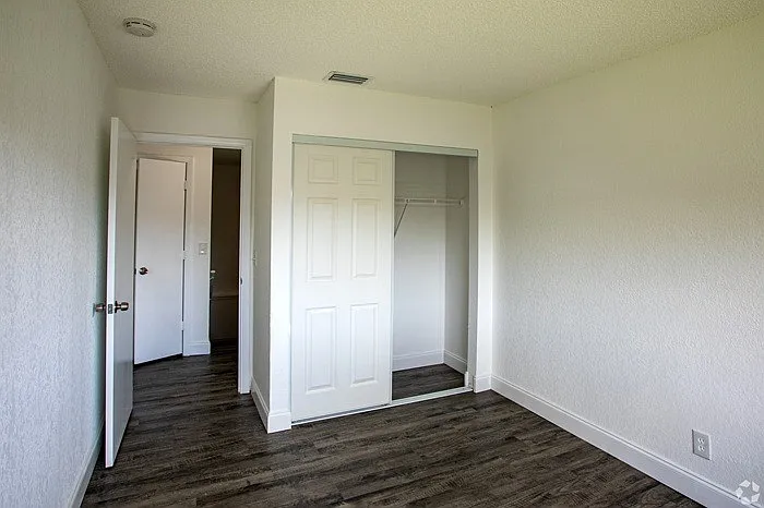 Spinnaker Landing Apartments — Photo 3