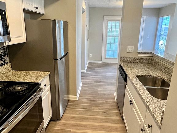 2nd image of 13456 Lord Sterling Pl #4