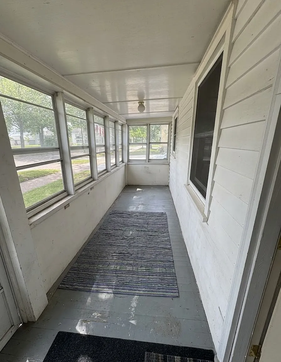 2 bed, 1224 sqft, $1,550 — Photo 3