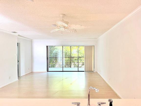4th image of 1811 SW Palm City Road SW #A-502