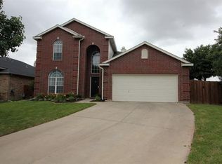 8479 Greylock Ct, Fort Worth, TX 76137