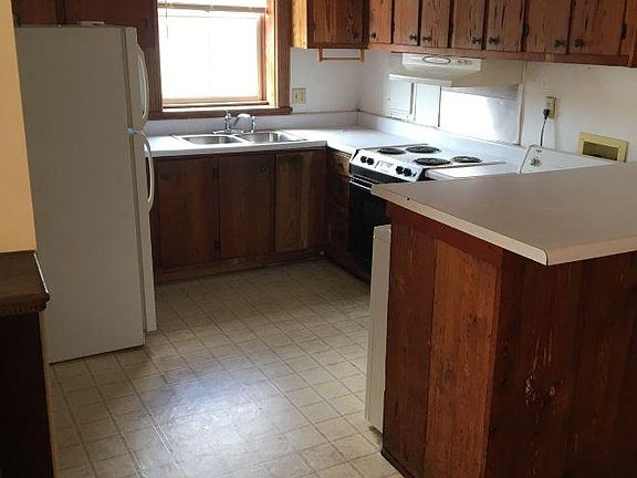 2nd image of 225 E Taylor St Floor 3
