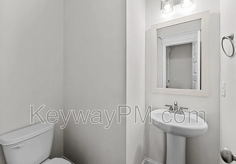 2419 Sequoia Trl — Photo 10