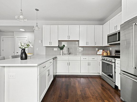 3rd image of 9 Upham Ave #2
