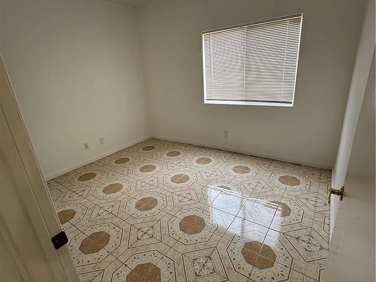 5655 E Sahara Ave #2008 — Photo 11