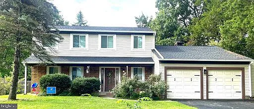 4 bed, 2.5 bath, 2004 sqft, $3,795 — Photo 1