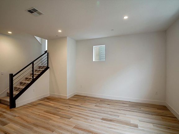 5th image of 3041 Boyter Pl