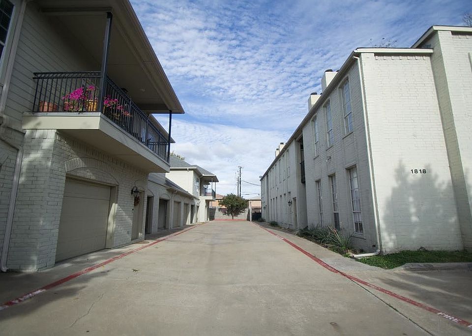 1st image of 1818 N Fitzhugh Ave APT 2