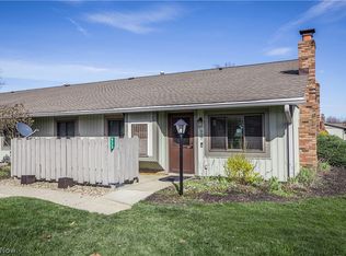 933 Kirkwall Dr, Akron, OH