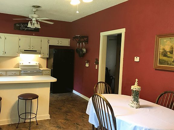 3rd image of 1804 Fuller Springs Dr