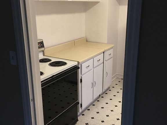 4th image of 31006 Carlton Dr