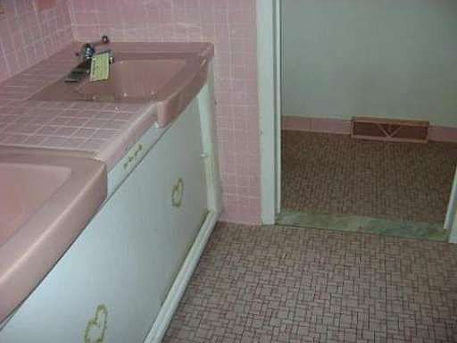 4th image of 23023 Willard Ave