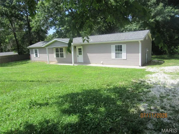66 Highland Dr, Troy, MO 63379