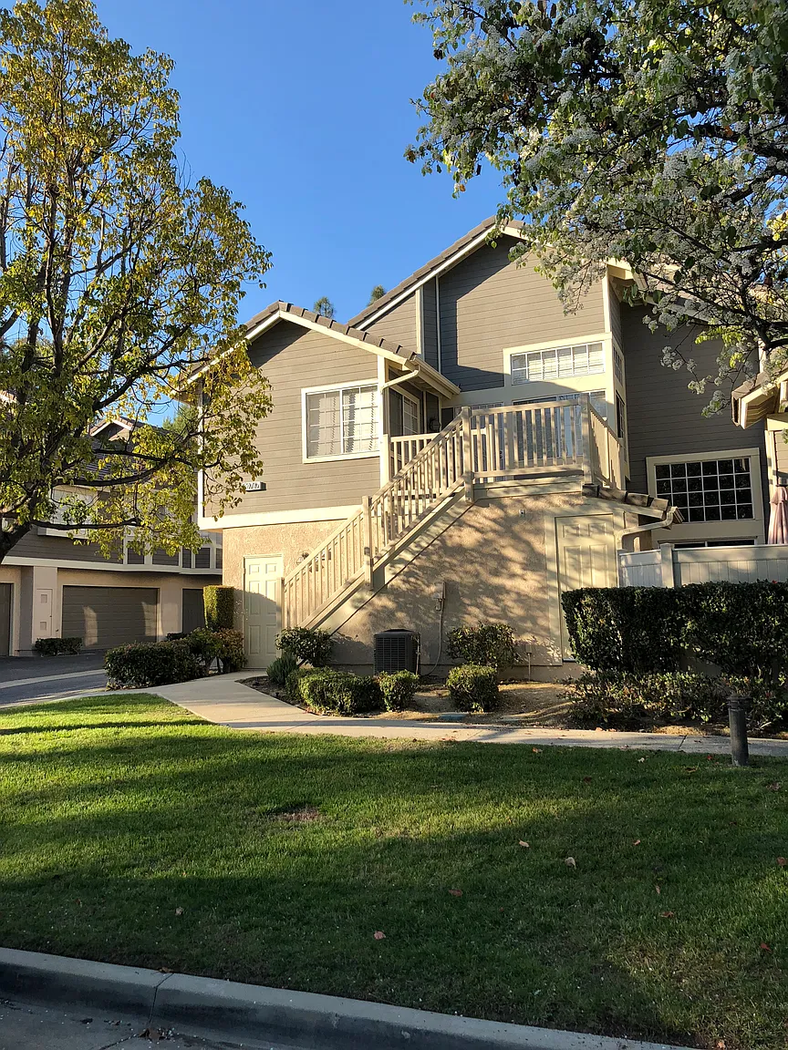 20767 E Crest Ln Unit D photo 1