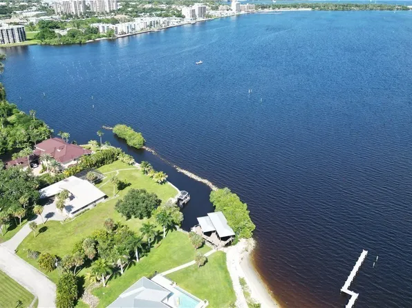 726 Overriver Dr, North Fort Myers, FL 33903