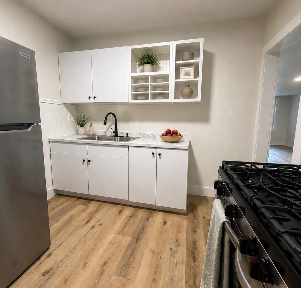2 bed, 758 sqft, $1,125 — Photo 3