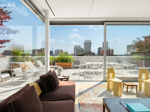 515 West 23rd Street image 3 of 26