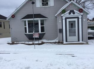 321 Section St, Norway, MI 49870