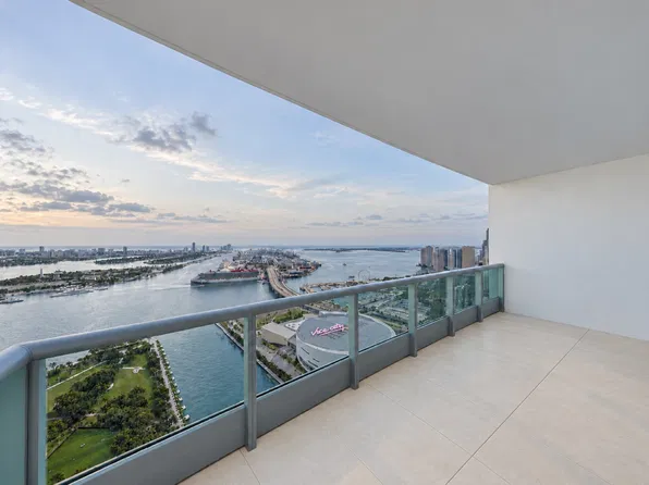990 Biscayne Blvd #1307, Miami, FL 33132