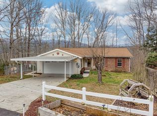 320 W Ridge Dr, Bryson City, NC 28713