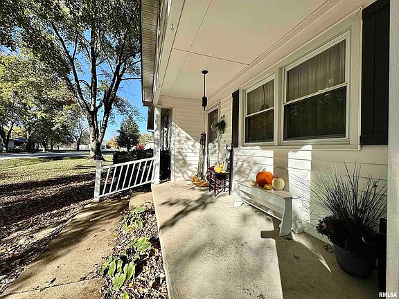 5th image of 109 E Galaxy Dr