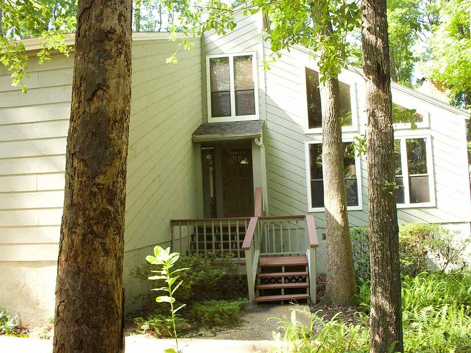 1st image of 669 Litchfield Ct