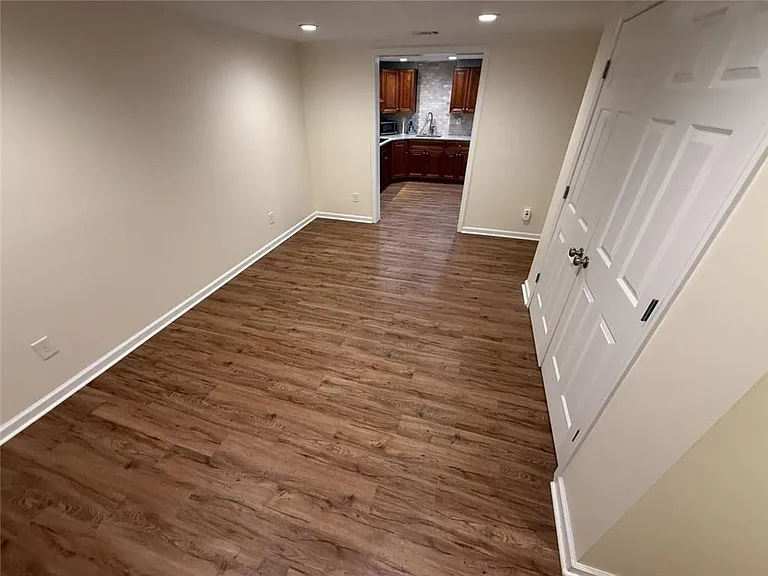 5730 Devonshire Way — Photo 25