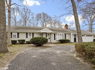 125 Saint Catherine Ave, Hyannis, MA 02601