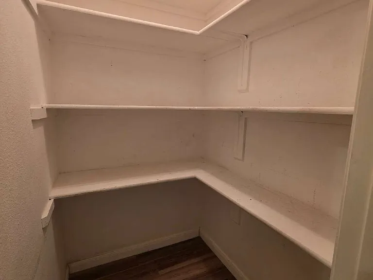 7202 Montgomery Dr — Photo 23