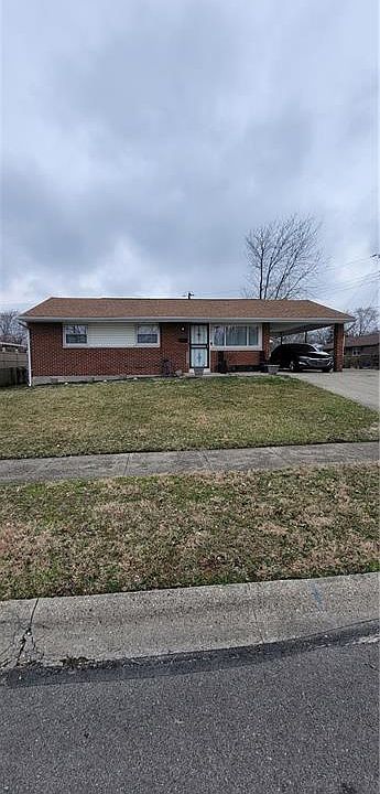 1st image of 2455 Marchmont Dr
