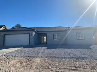 291 Glenoaks St, Pahrump, NV 89048