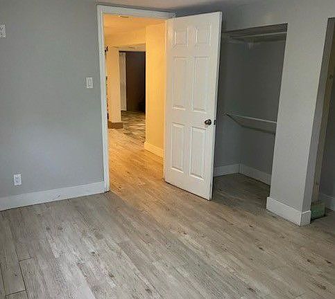 4th image of 538 Shirley St