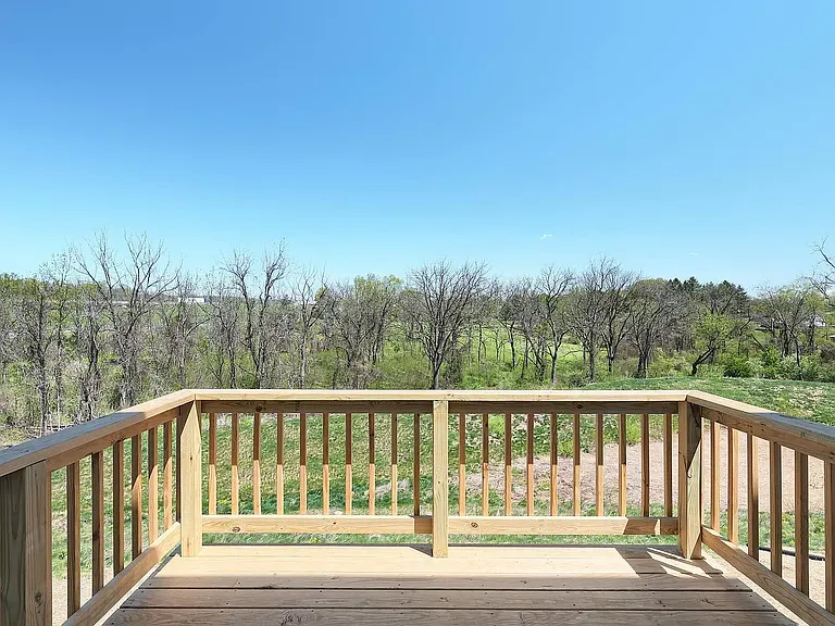 7884 Briarwood Dr — Photo 29