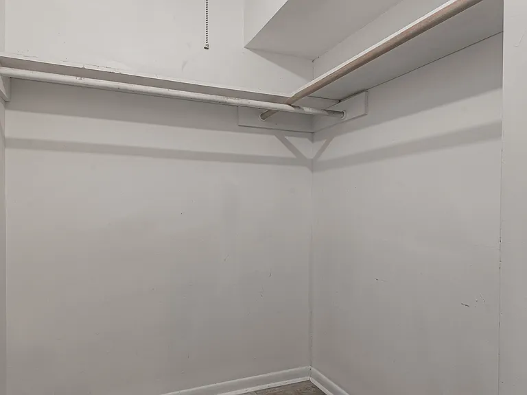 818 University Ave #7 — Photo 14