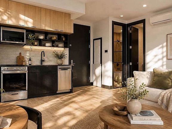 2nd image of 74 George St #2B