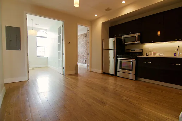 Rented by Nooklyn NYC LLC | media 60