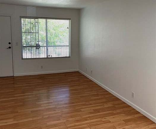 4th image of 64285 Spyglass Ave Unit 28