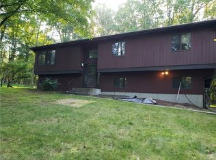 282 Quaker Rd, Pomona, NY 10970