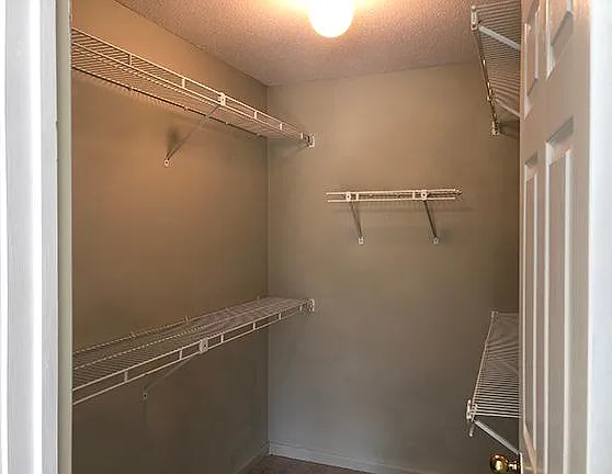 Walk in Closet