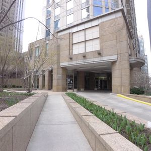 222 N Columbus Dr APT 1702, Chicago, IL, 60601