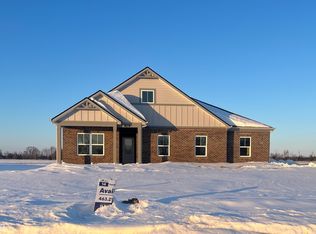 7760 Magnolia St, New Palestine, IN 46163