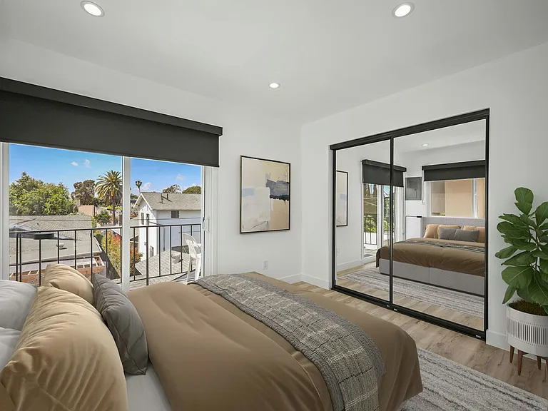 111 N Normandie Ave #14 — Photo 9