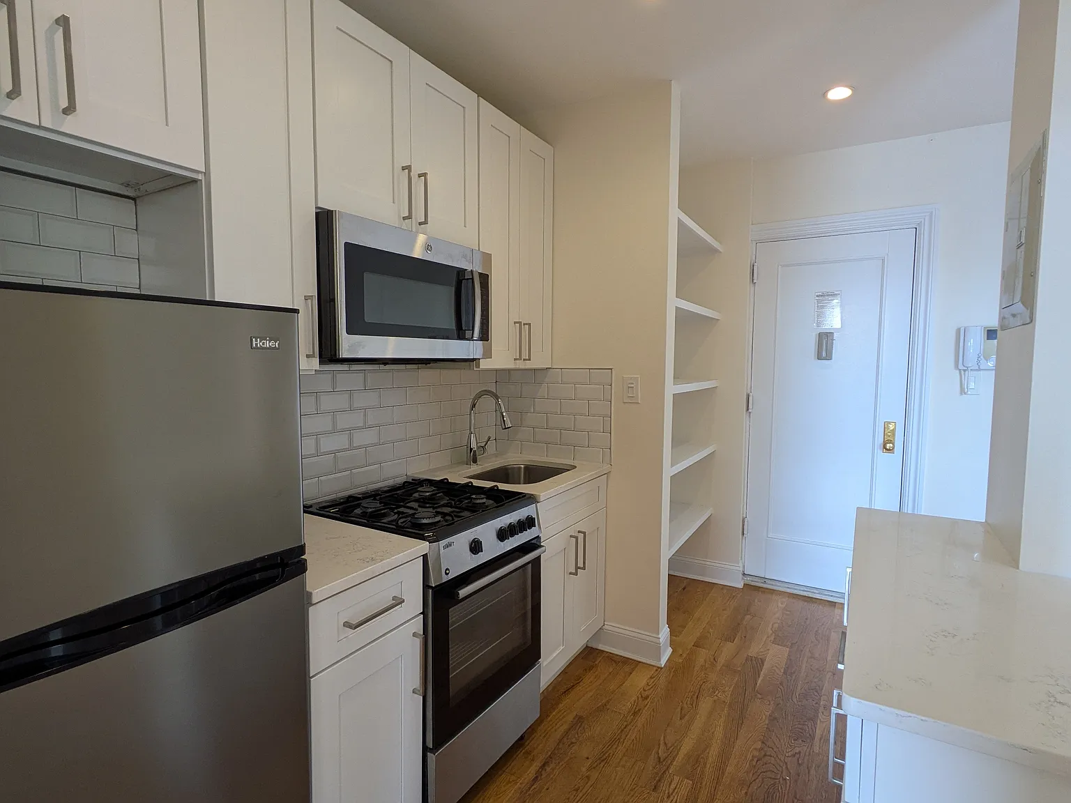 542 East 79th Street — Photo 2