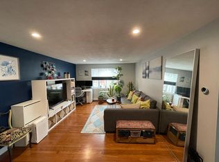 108 Decatur St APT 8, Arlington, MA 02474