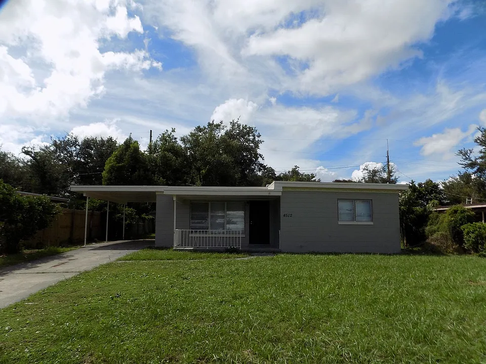 4512 Lawne Ct