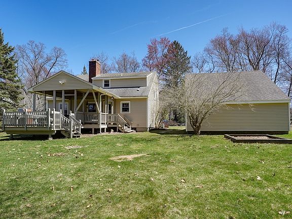 3rd image of 20 Stratton Rd